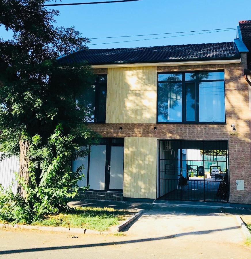 Mira Apartman Debrecen Eksteriør bilde