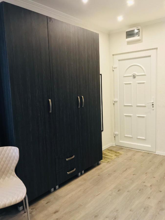 Mira Apartman Debrecen Eksteriør bilde