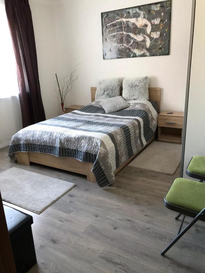 Mira Apartman Debrecen Eksteriør bilde