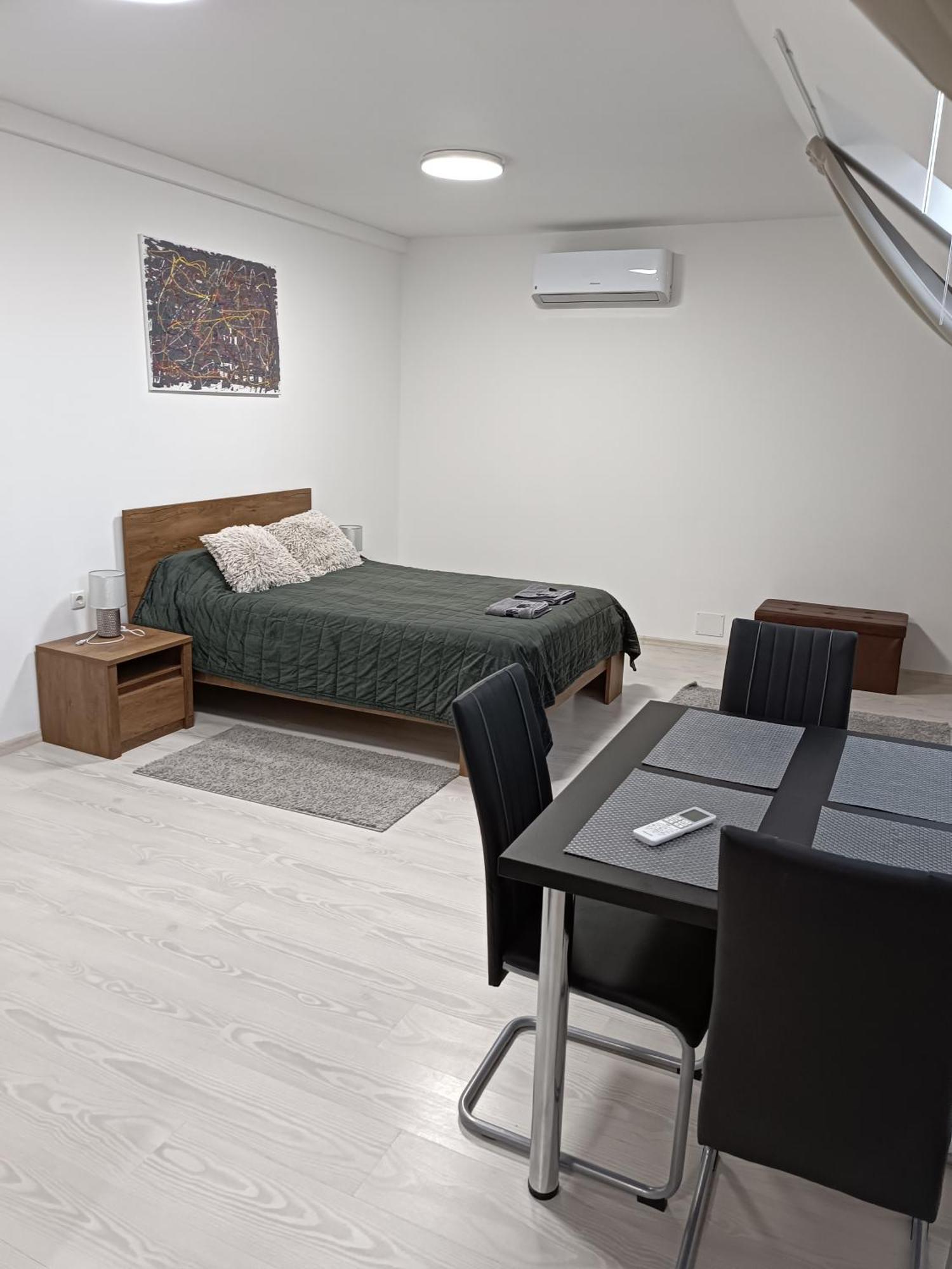 Mira Apartman Debrecen Eksteriør bilde
