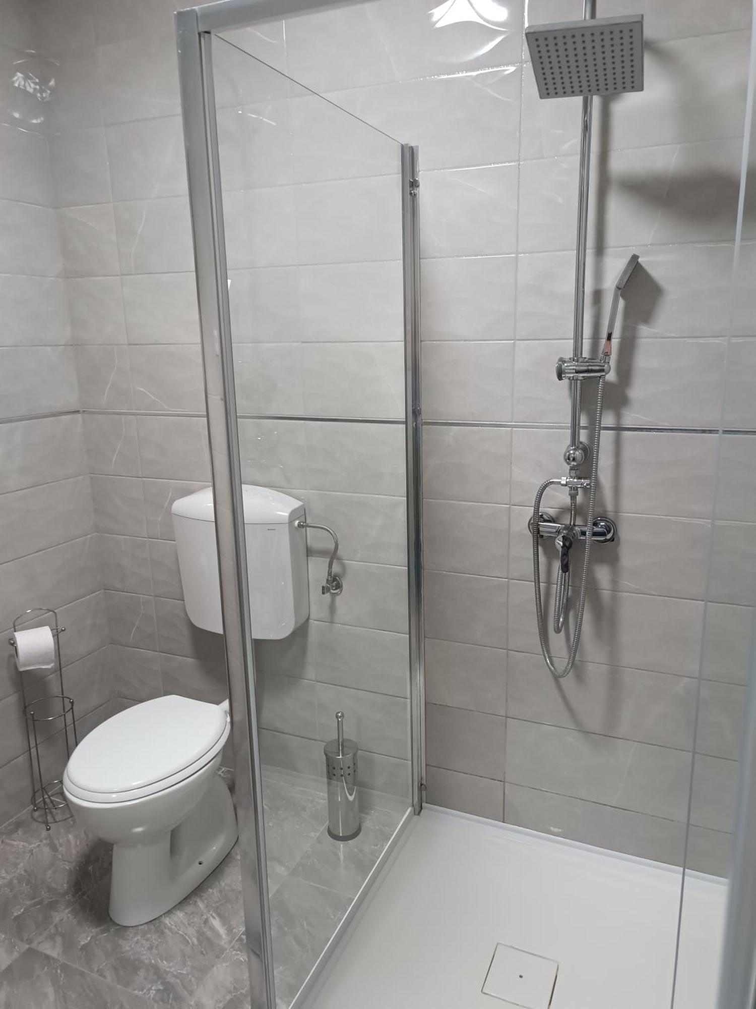 Mira Apartman Debrecen Eksteriør bilde