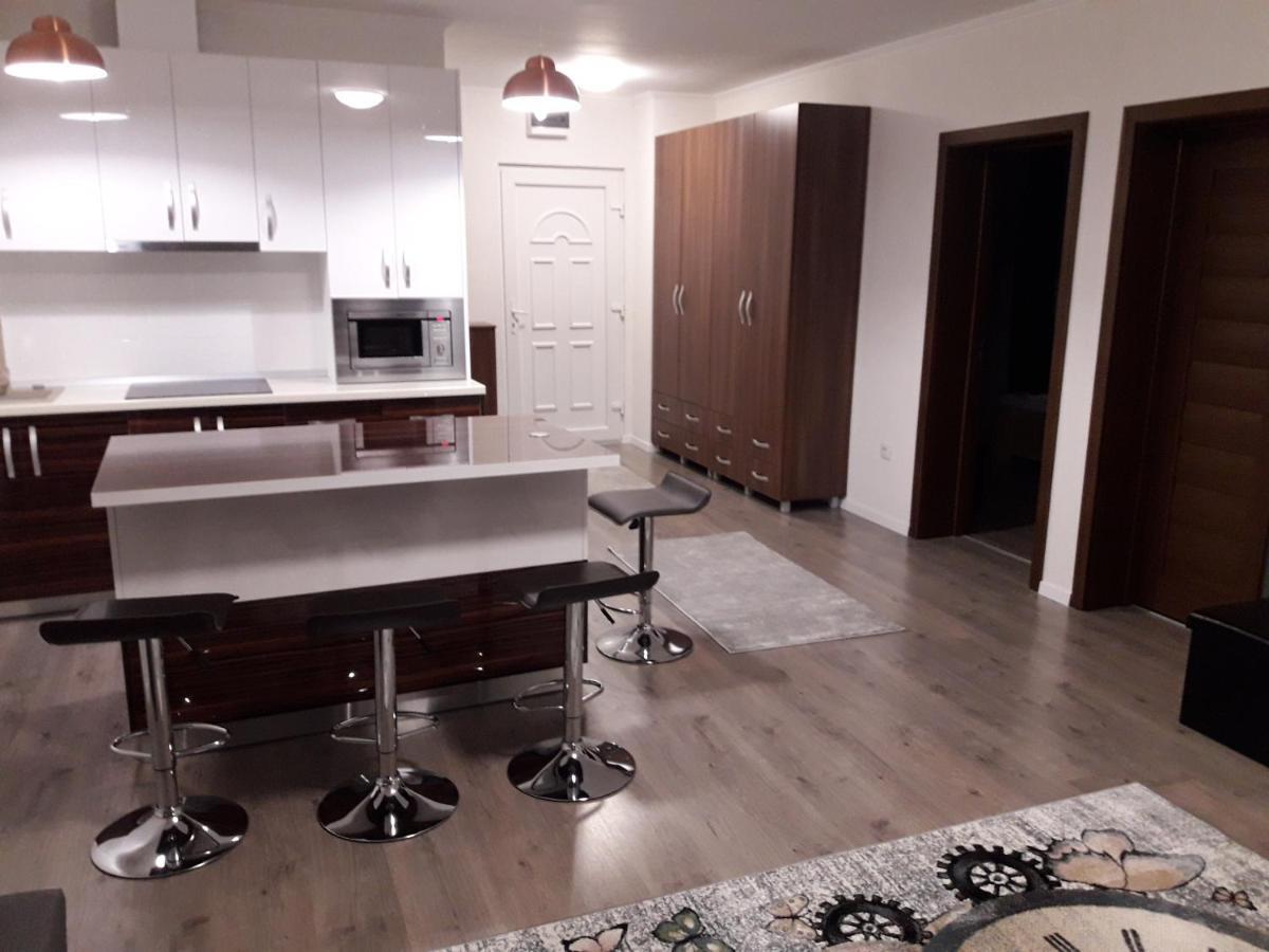 Mira Apartman Debrecen Eksteriør bilde